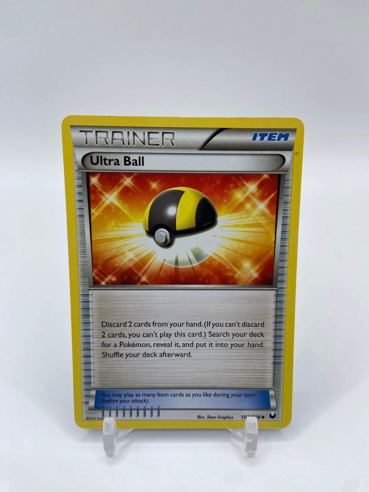 Ultra Ball Dark Explorers 102/108