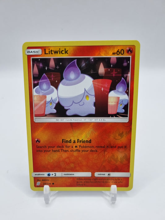 Litwick Reverse Holo Unified Minds 27/236