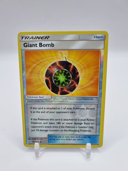 Giant Bomb Reverse Holo Unified Minds 196/236