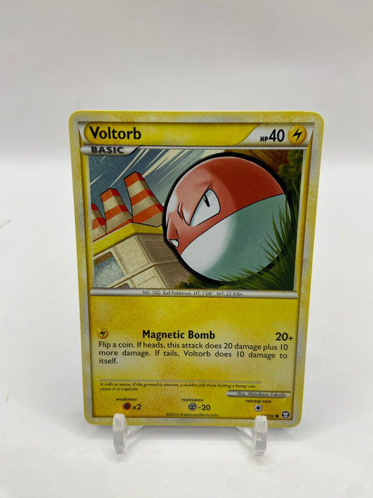 Voltorb HS Triumphant 83/102