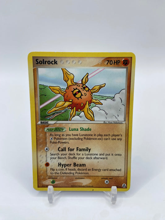 Solrock Rare Ex Legend Maker 25/92