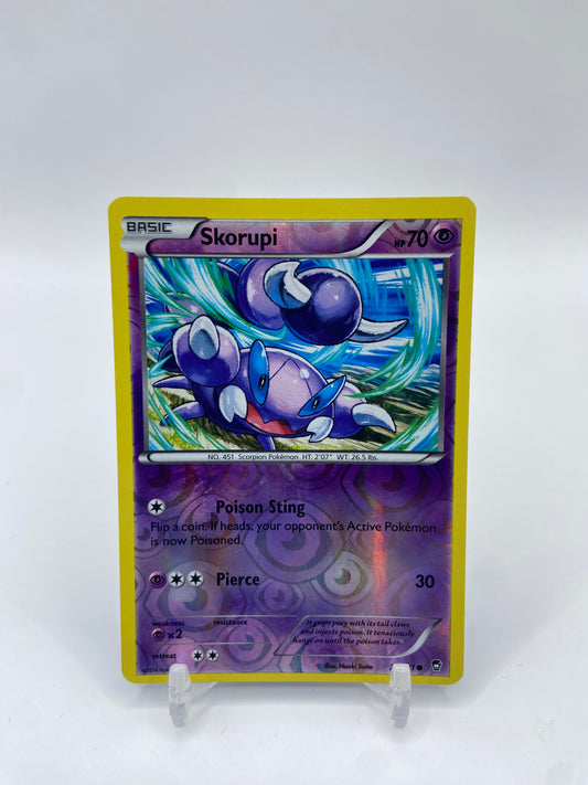 Skorupi Reverse Holo Furious Fists 38/111