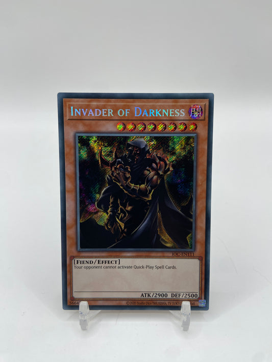 Invader of Darkness Secret Rare Invasion of Chaos (25th Anniversary Edition) IOC-EN111