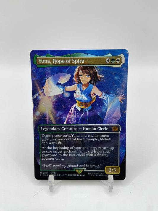 Yuna, Hope of Spira (Borderless) (Chocobo Track Foil) Universes Beyond: FINAL FANTASY M 571