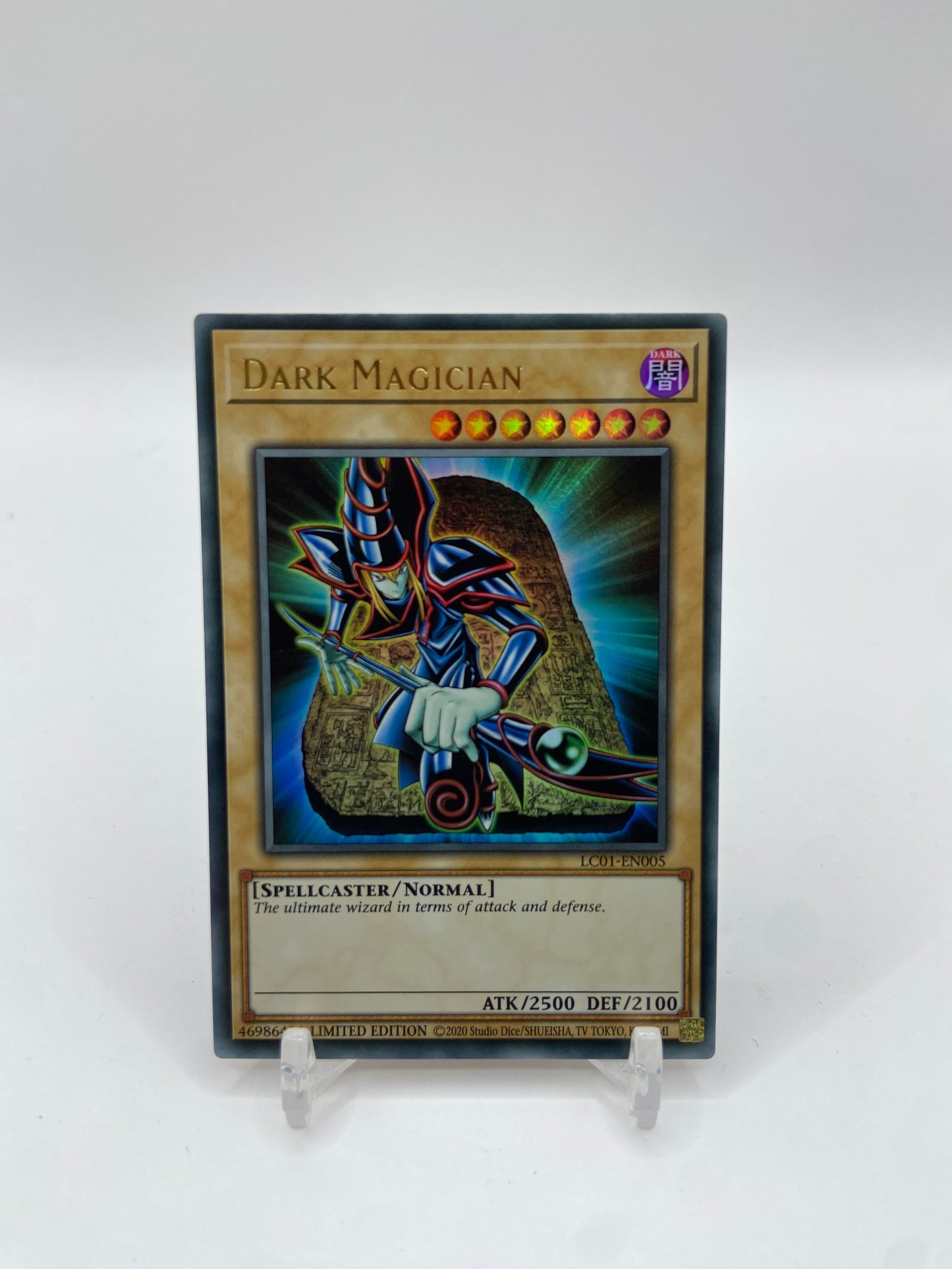 Dark Magician Ultra Rare Legendary Collection: 25th Anniversary Edition LC01-EN005